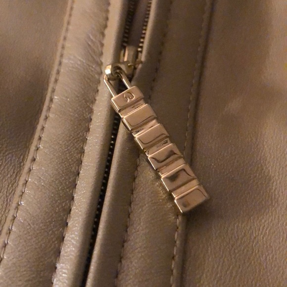 ST. JOHN SPORT by Marie Gray - Picture 3 of 10